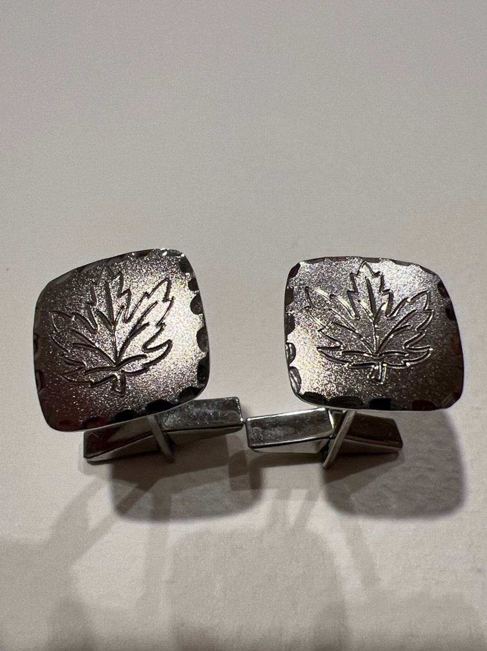 Men's Sterling Silver Maple Leaf Cufflinks - Classic Metal Accessory